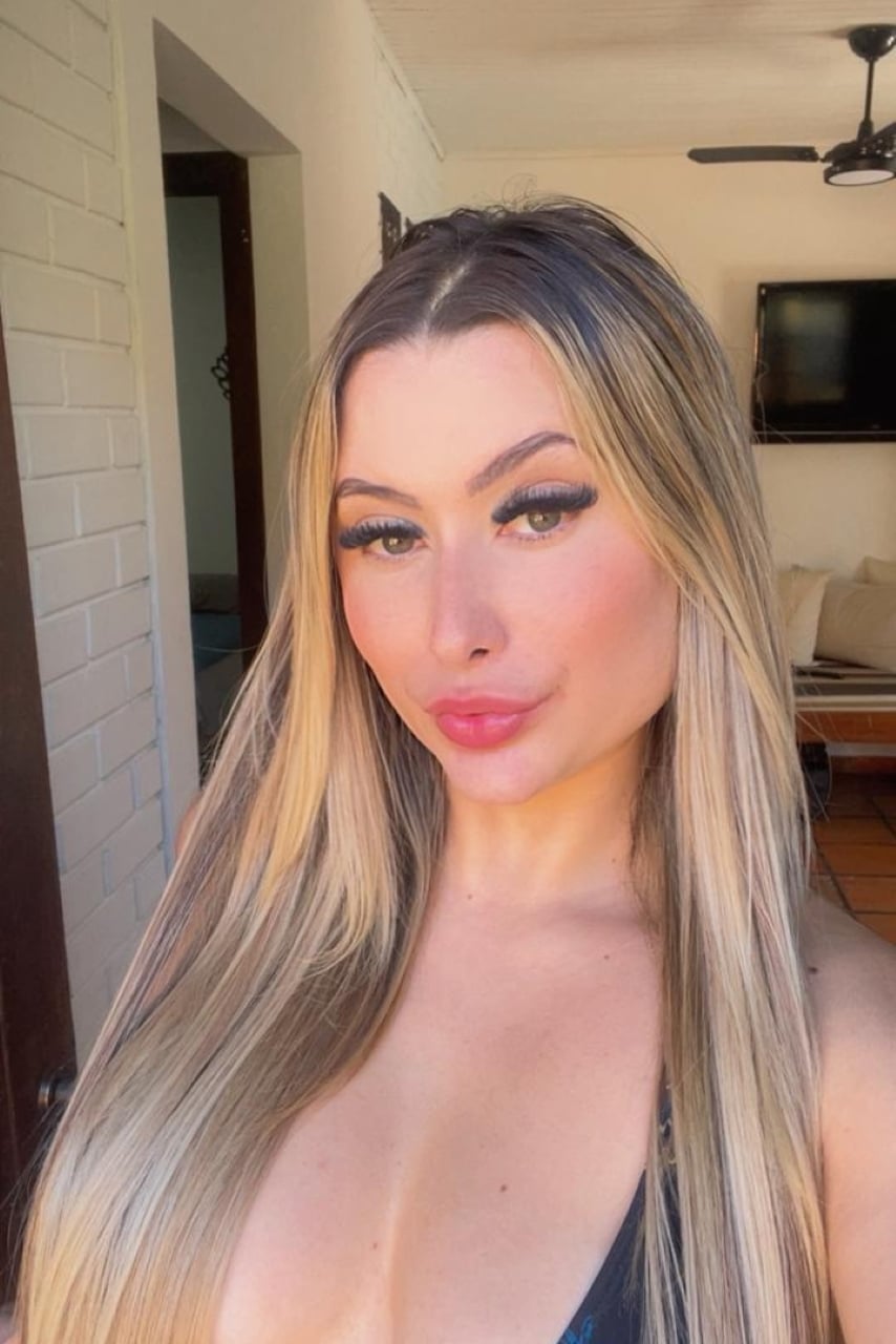 Ivy Almeida Acompanhante De Novidades da semana